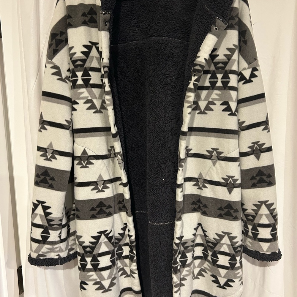 Boston Traders Black and Gray Textured Jacket